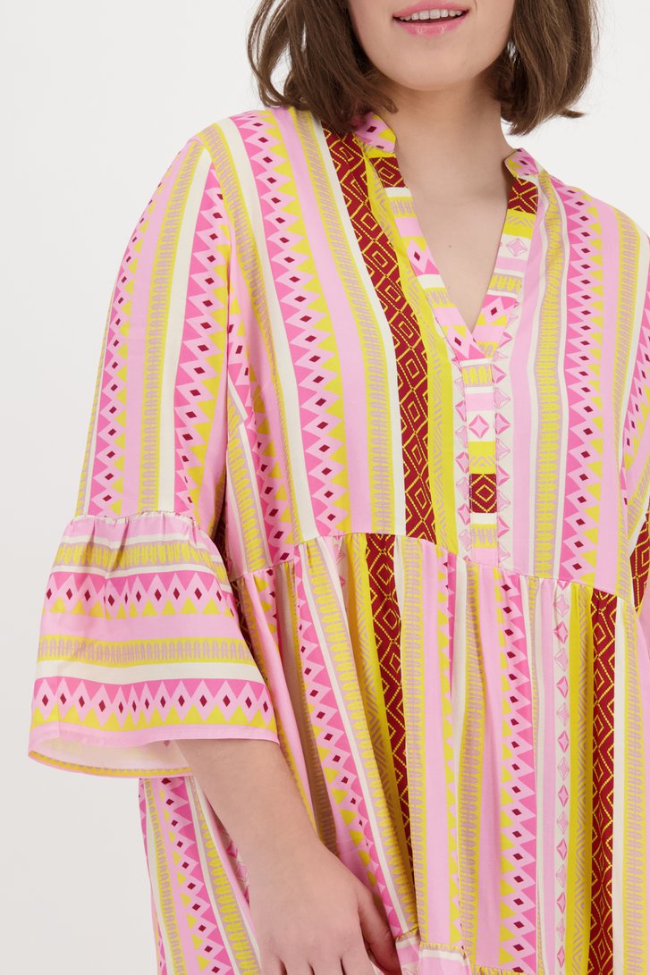 Robe à imprimé jaune-rose  de Only Carmakoma pour Femmes