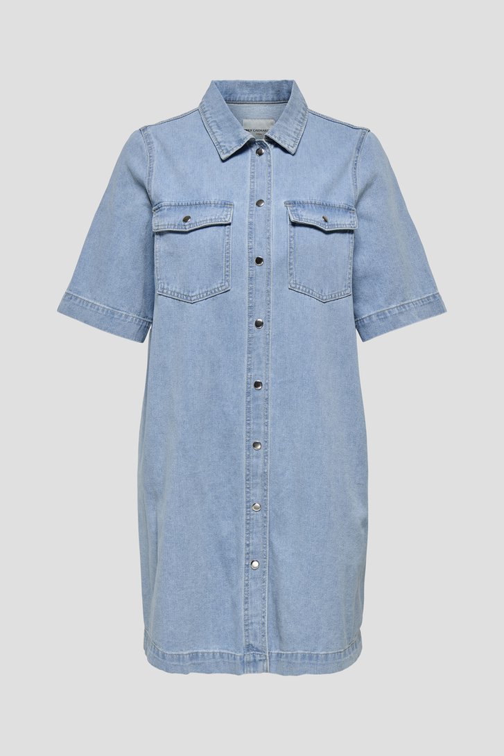 Robe en denim bleu avec des boutons pression de Only Carmakoma pour Femmes