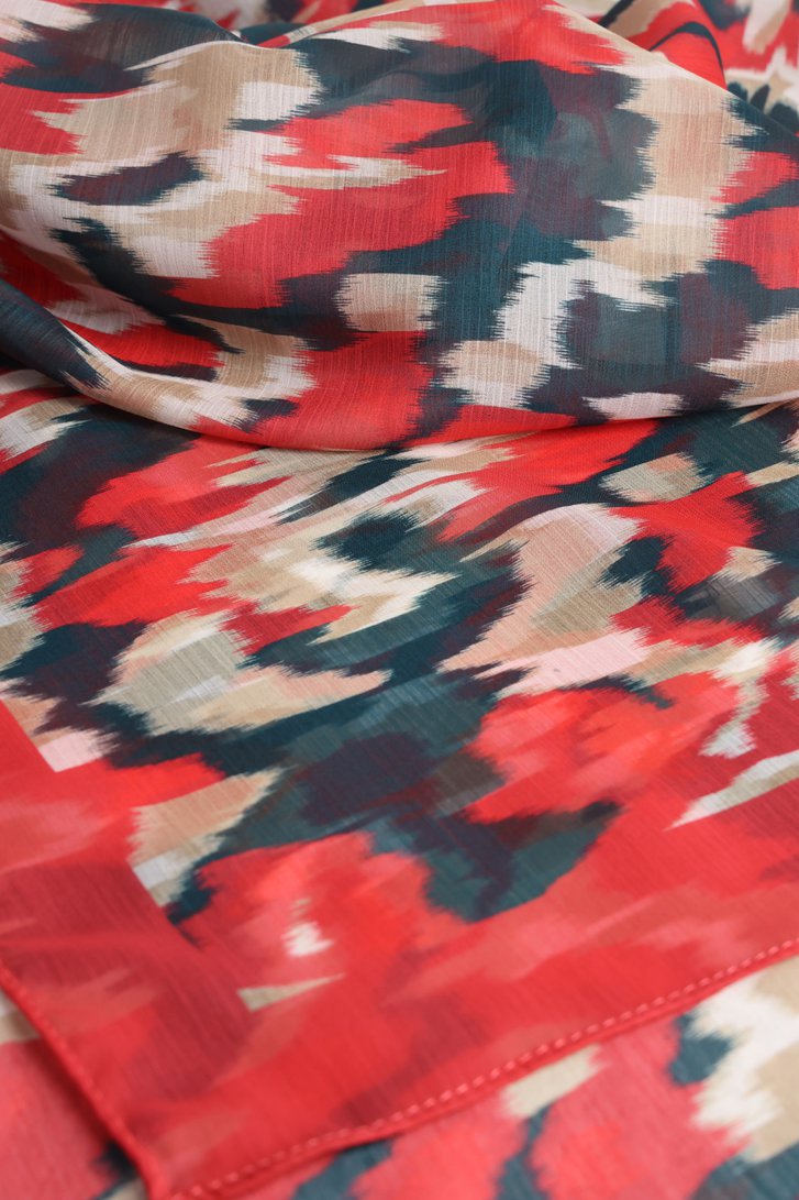 Productfoto 1 van Rode sjaal met groene print  door Claude Arielle voor Dames