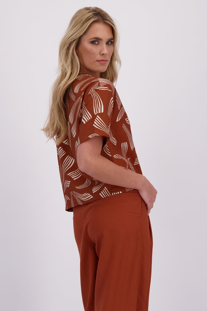 Achterkant van Roestbruine blouse met zijdelook door Liberty Loving nature voor Dames