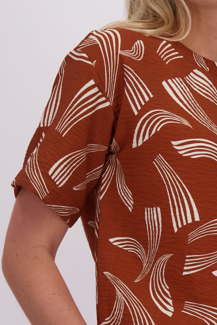 Detail van Roestbruine blouse met zijdelook door Liberty Loving nature voor Dames