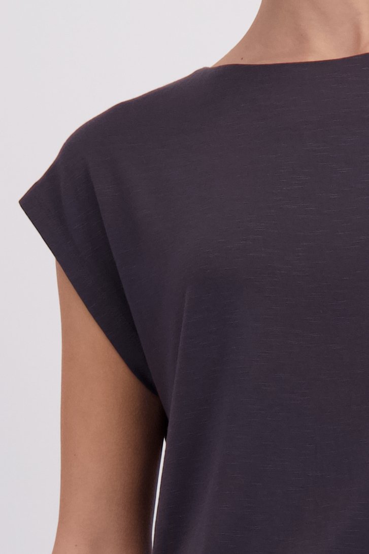 Détail de  T-shirt anthracite de D'Auvry pour Femmes