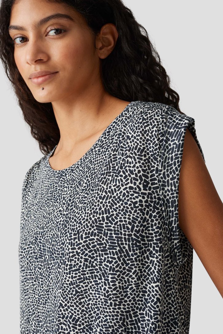 T-shirt beige clair avec imprimé bleu marine de Opus pour Femmes