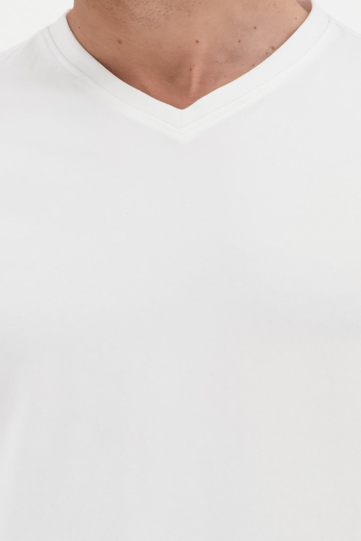T-shirt blanc basique à col en V de Ravøtt pour Hommes