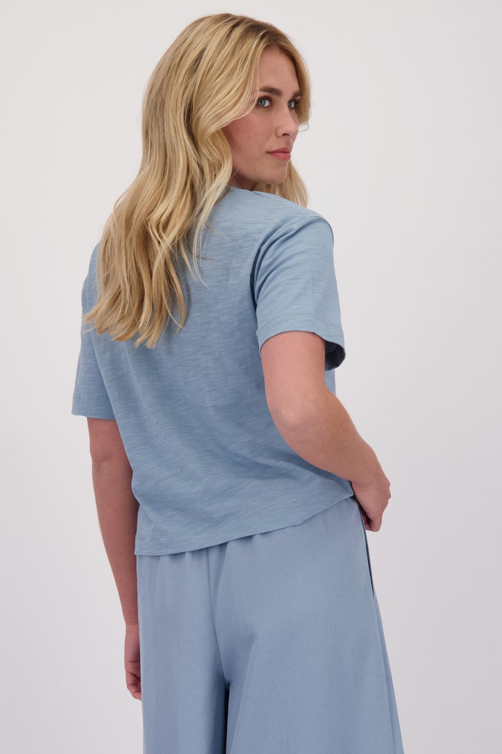 Le dos de T-shirt bleu à col en V de Libelle pour Femmes