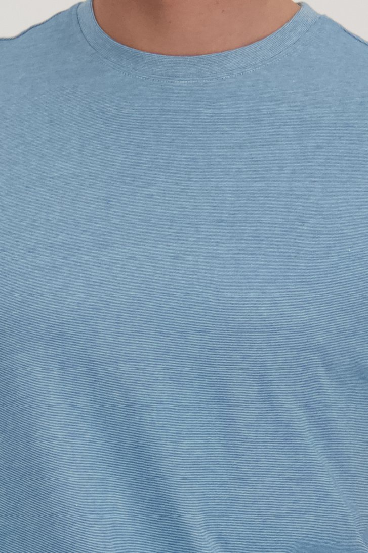 T-shirt bleu à fines rayures de Casual Five pour Hommes