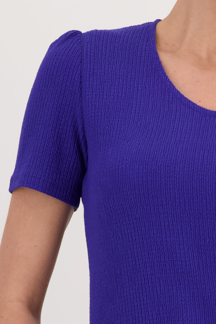 T-shirt bleu foncé à texture gaufrée de Claude Arielle pour Femmes