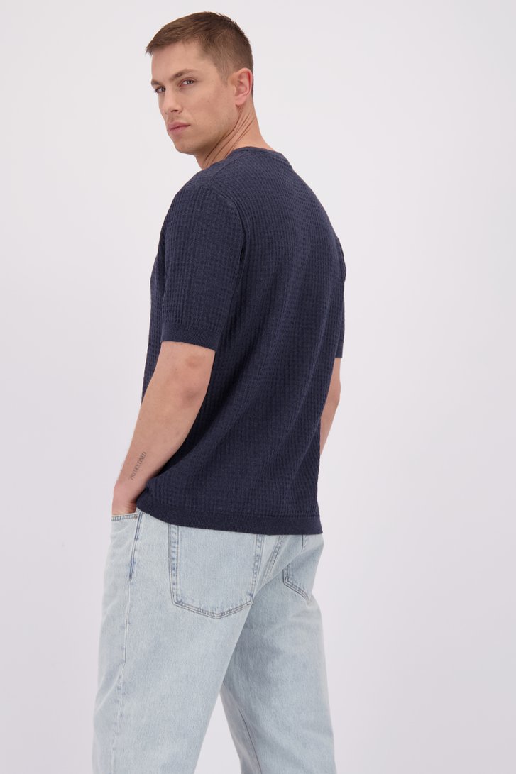 Le dos de T-shirt bleu foncé en tissu structuré de Only & Sons pour Hommes