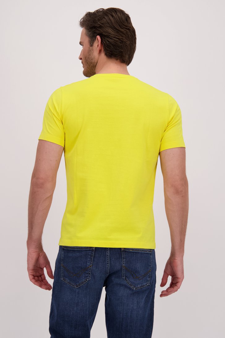 T-shirt jaune à col en V de Liberty Island pour Hommes