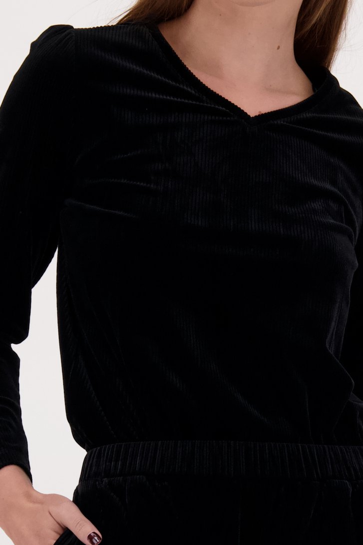 T-shirt noir en velours côtelé brillant de Claude Arielle pour Femmes