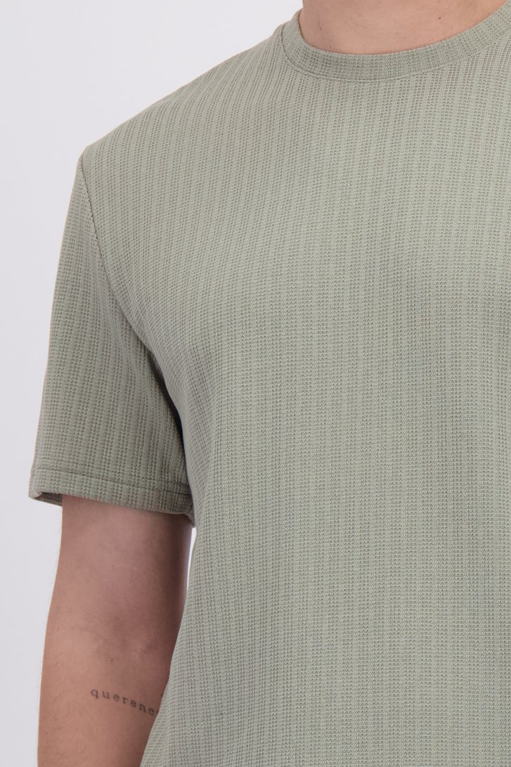 Détail de T-shirt vert clair en tissu texturé  de Only & Sons pour Hommes