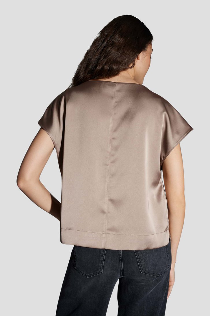 Achterkant van Taupe blouse met satin look door Opus voor Dames