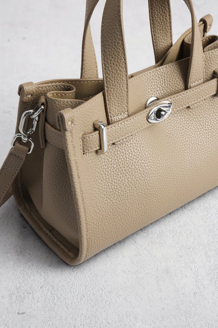 Productfoto 1 van Taupe handtas in leather look met zilveren details door Liberty Island voor Dames