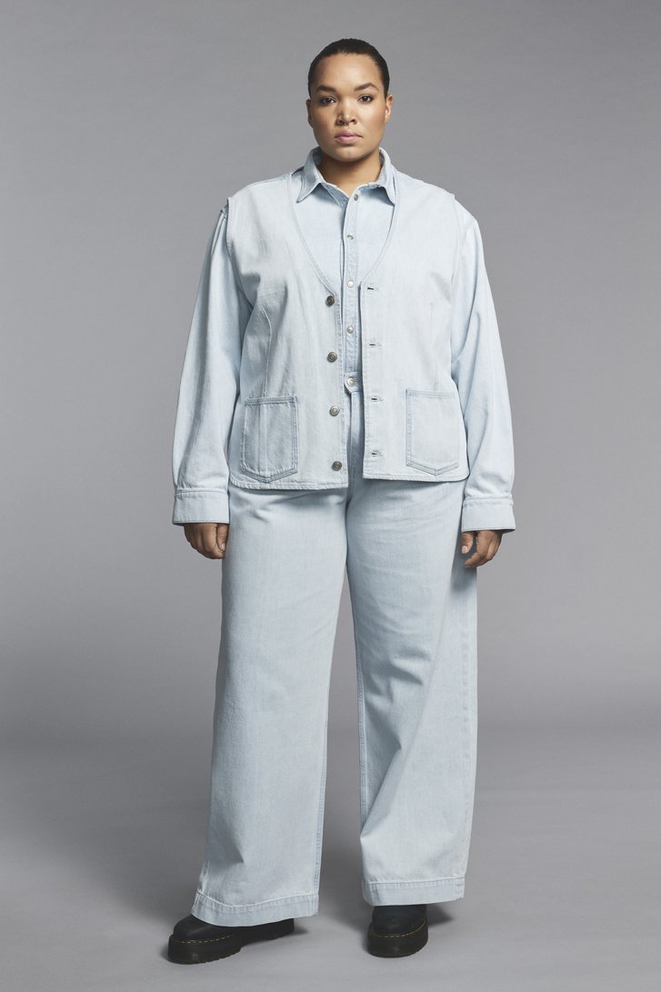 Vest en denim bleu clair sans manches - Genesis de Murielle Victorine Scherre pour Femmes
