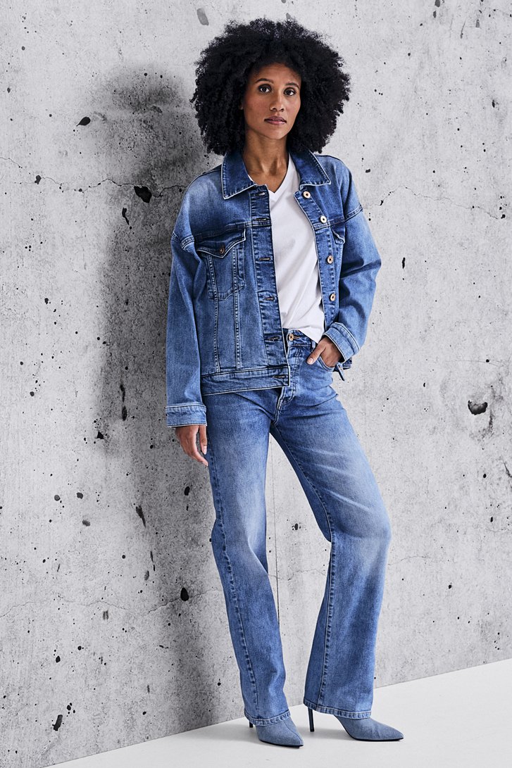 Le devant de Veste en jean bleue de Liberty Island Denim pour Femmes