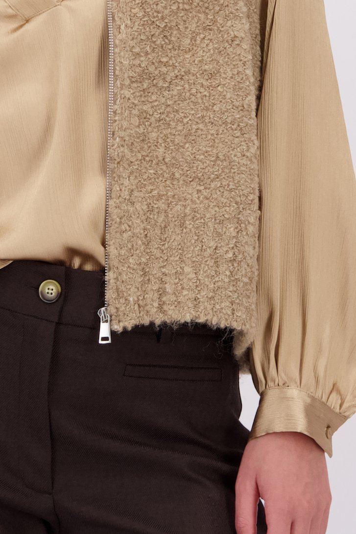 Détail de Veste sans manches beige en teddy de Geisha pour Femmes