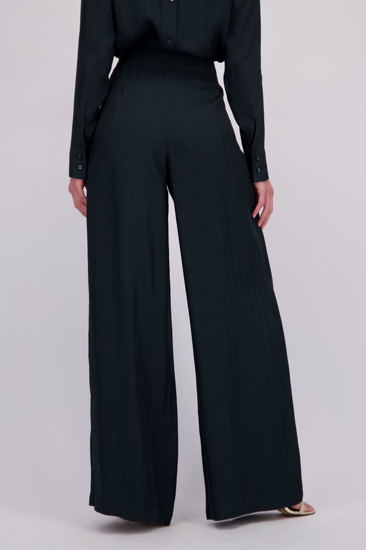 Achterkant van Wijde donkergroene broek met gestreept motief door D'Auvry voor Dames