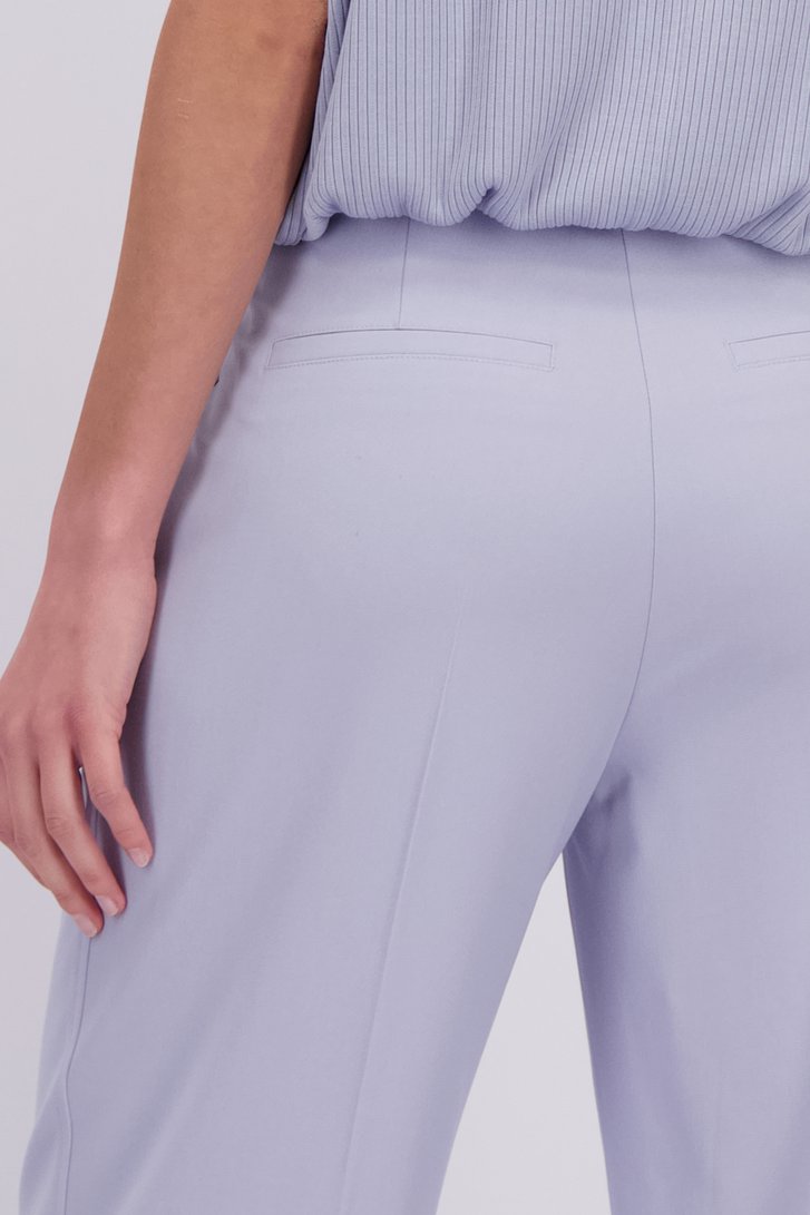 Detail van Wijde lichtblauwe broek door D'Auvry voor Dames