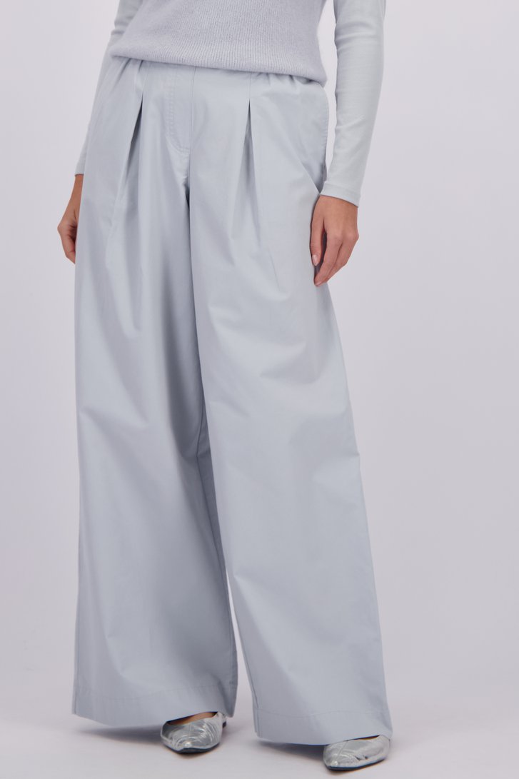 Productfoto 3 van Wijde lichtblauwe broek door Louise voor Dames