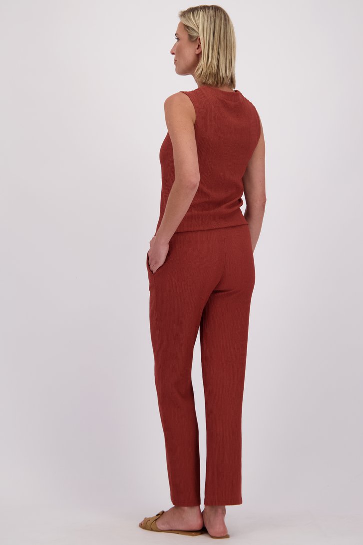 Achterkant van Wijde roestbruine broek met elastische taille  door Claude Arielle voor Dames