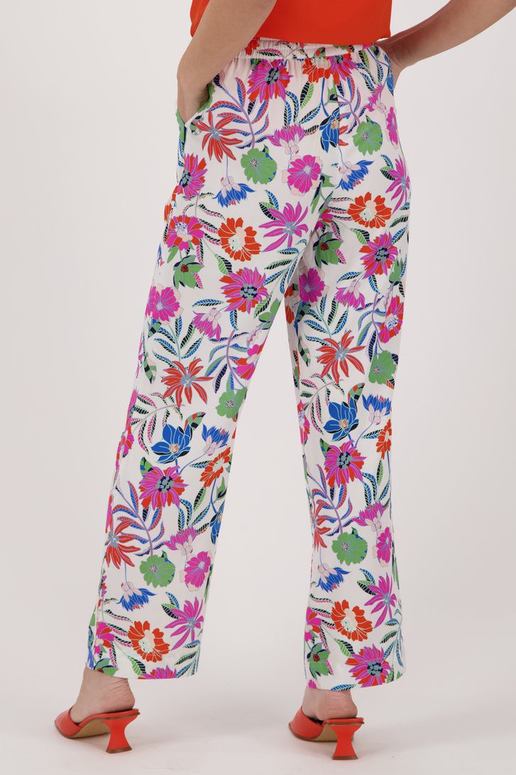 Wijde witte broek met kleurrijke bloemenprint van Claude Arielle voor Dames