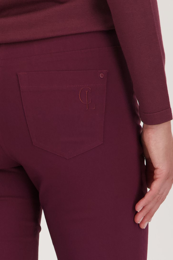 Wijnrode stretchbroek met elastische taille van Claude Arielle voor Dames