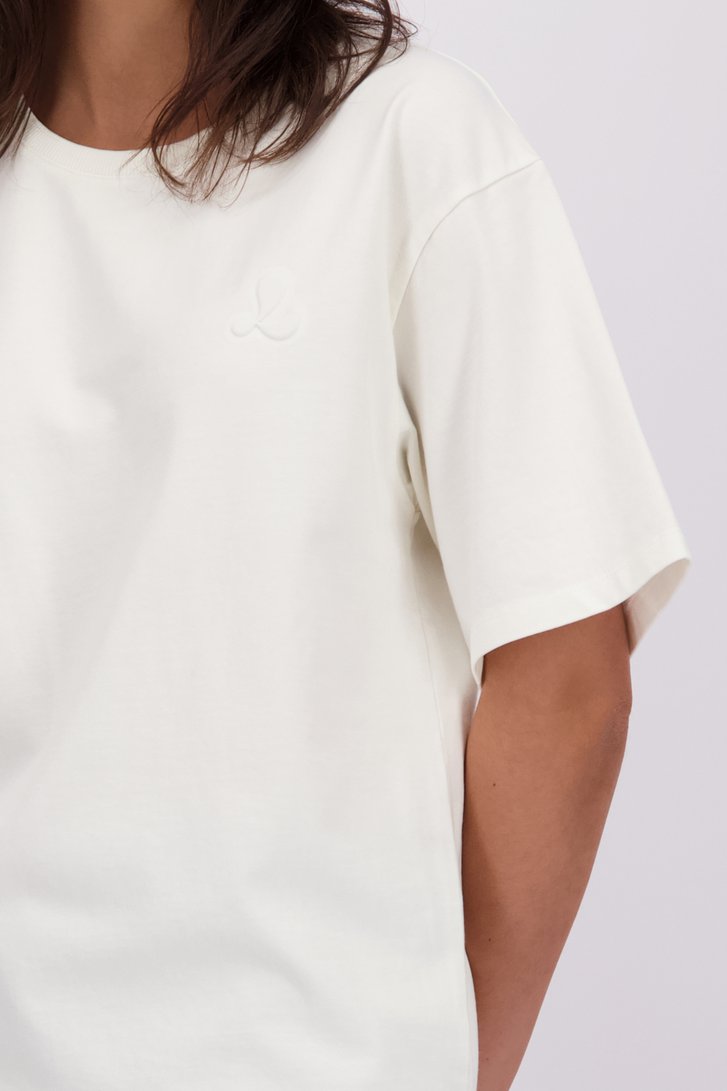 Detail van Wit T-shirt  door Louise voor Dames