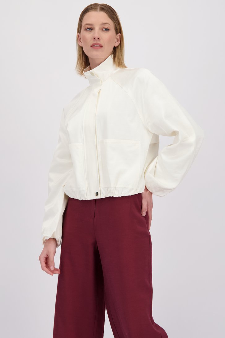 Voorkant van Wit vest met lichte glans door D'Auvry voor Dames