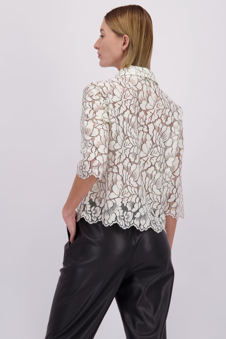 Achterkant van Witte blouse met broderie door D'Auvry voor Dames