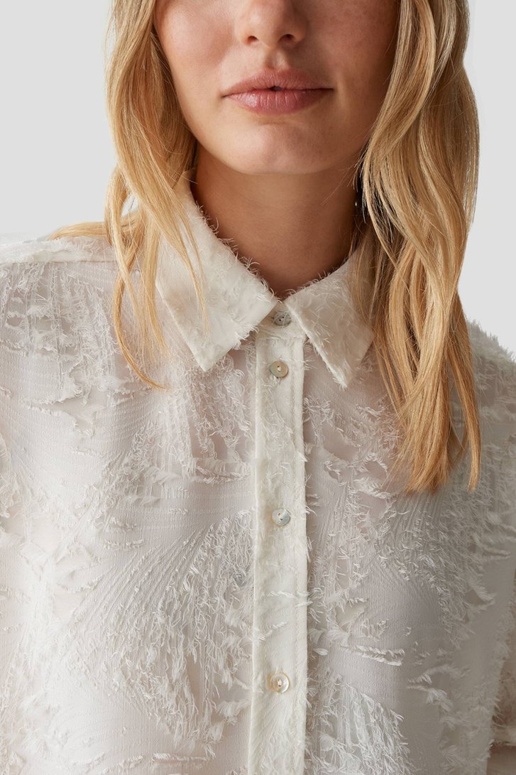 Detail van Witte blouse met fijne franjes door Opus voor Dames