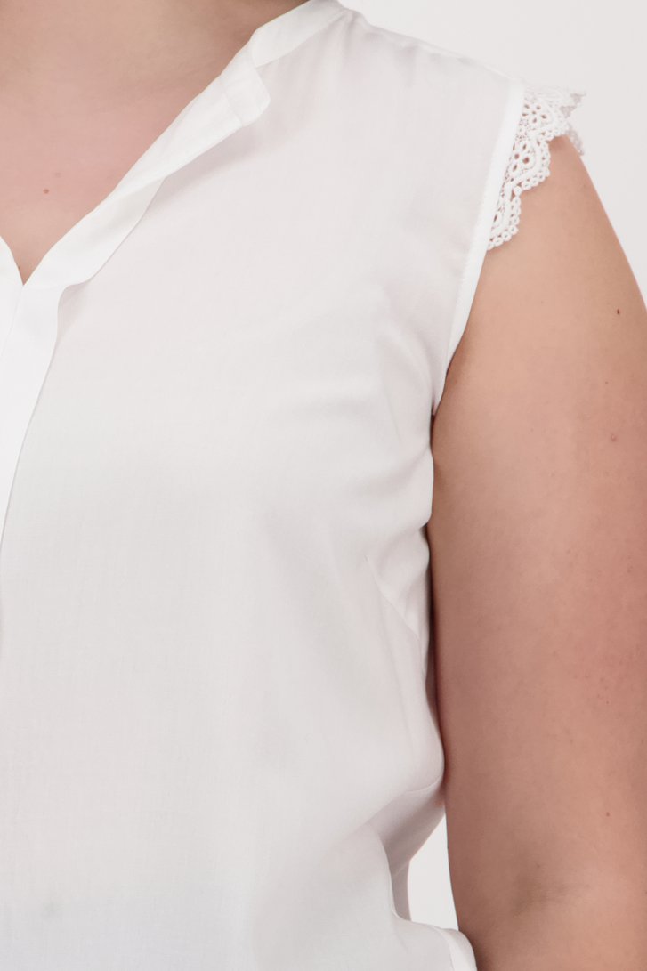 Witte top met kanten details van Only Carmakoma voor Dames