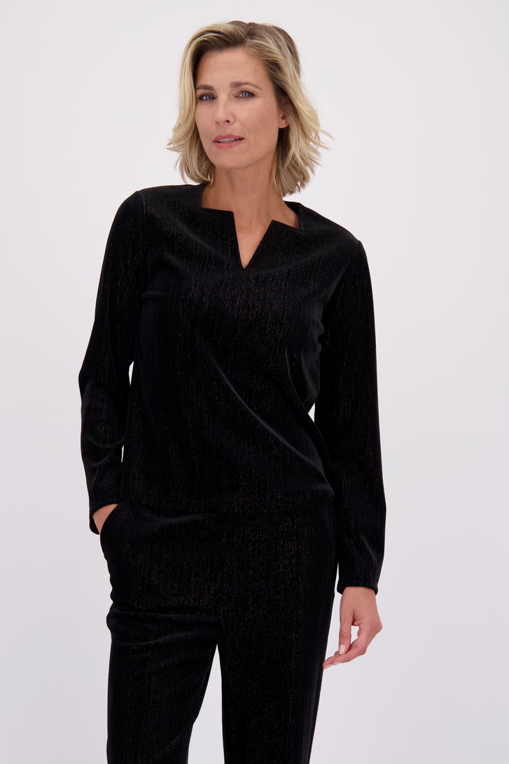 Voorkant van Zwart glitterend truitje door Claude Arielle voor Dames