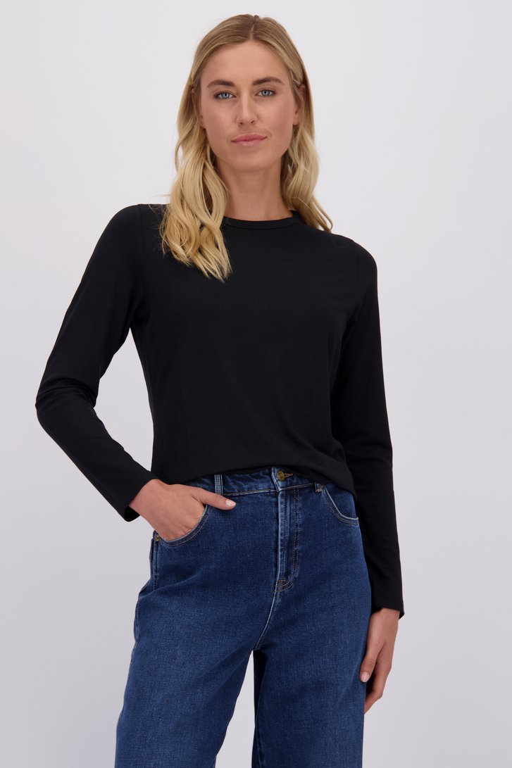 Voorkant van Zwart T-shirt met lange mouwen door Liberty Island voor Dames