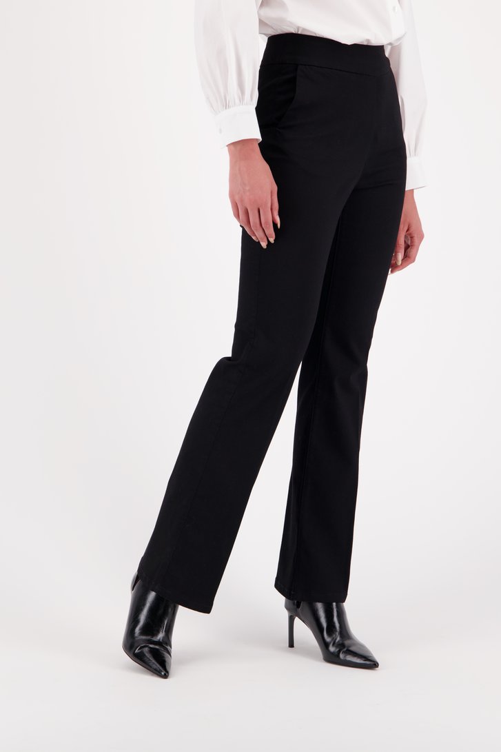 Zwarte broek met opliggende naden - straight fit