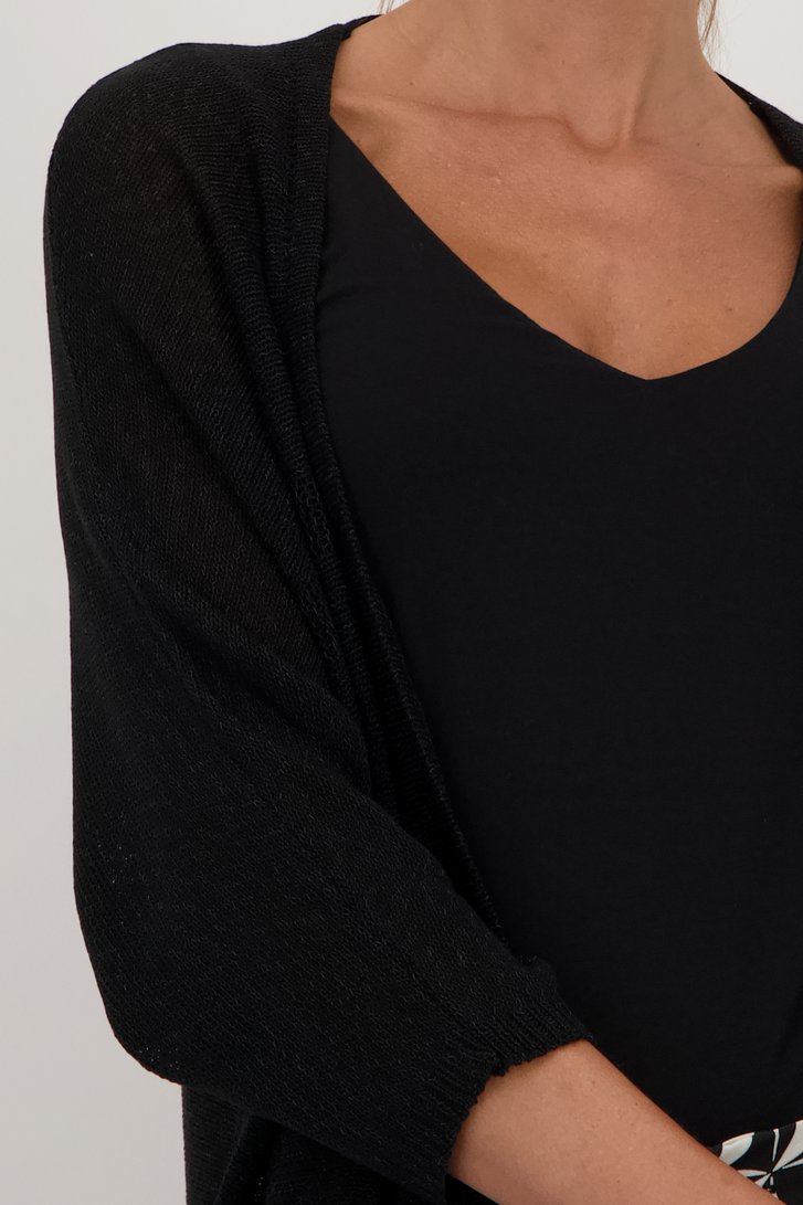 Detail van Zwarte gebreide cardigan  door More & More voor Dames