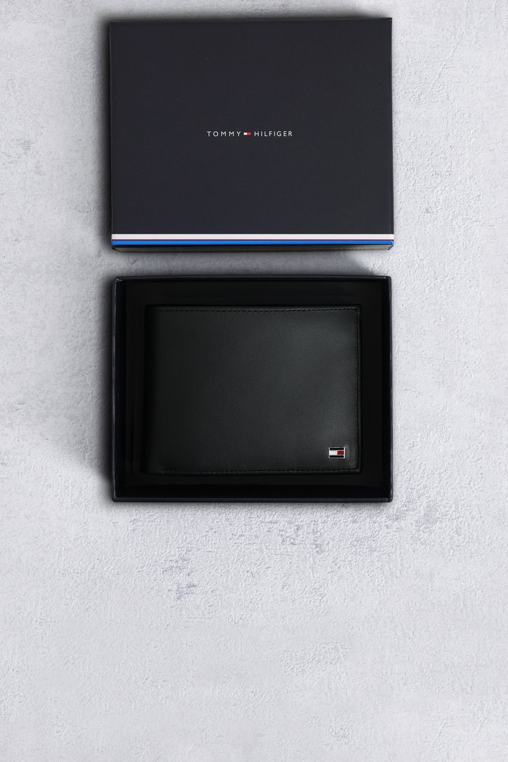Productfoto 1 van Zwarte lederen portemonnee  door Tommy Hilfiger voor Heren