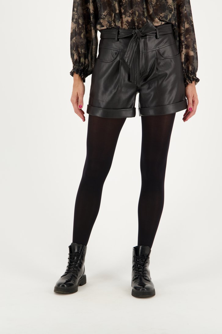 Zwarte short in faux leather