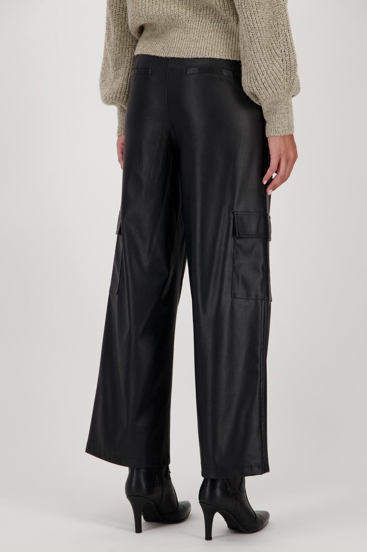Zwarte wijde cargobroek met leather look van JDY voor Dames