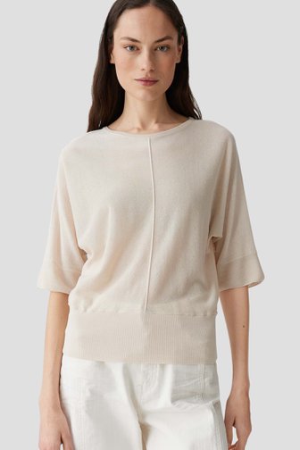 Opus Beige fijn gebreid truitje met vleermuismouwen