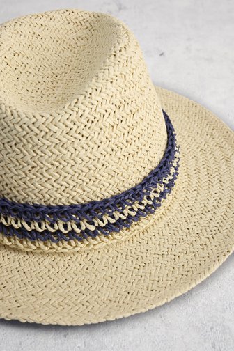 Voorkant van Beige geweven hoed met blauw gehaakt banddetail door Modeno voor Dames