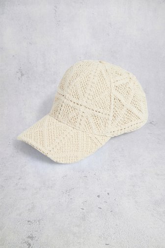 Voorkant van Beige pet met ajourpatroon door Pieces voor Dames