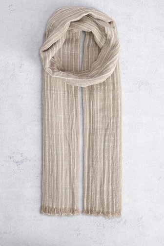 Voorkant van Beige sjaal met wit gestreept motief door Liberty Island voor Heren