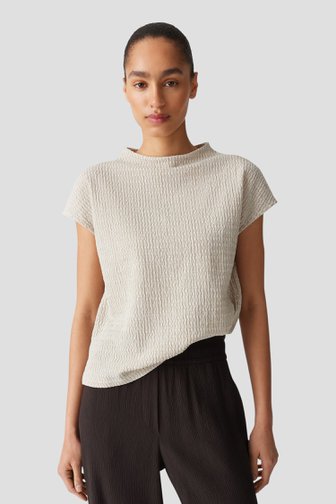Voorkant van Beige T-shirt met structuur door Opus voor Dames