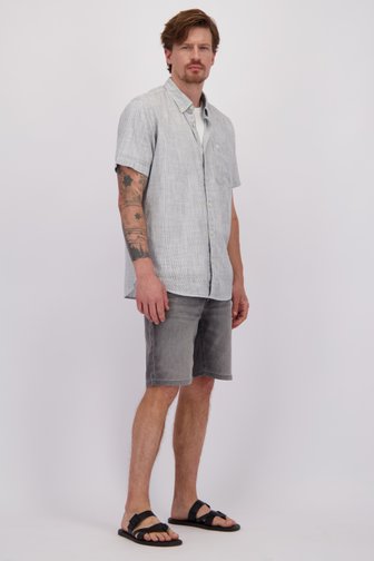 Le devant de Bermuda gris  de Camel active pour Hommes
