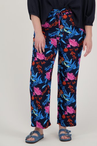 Only Carmakoma Blauwe broek met kleurrijke bloemenprint