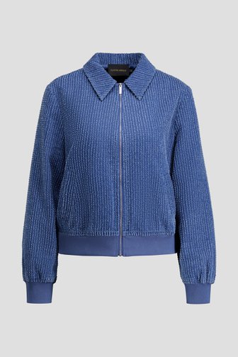 Productfoto 1 van Blauwe jeansvest met structuur door Claude Arielle voor Dames