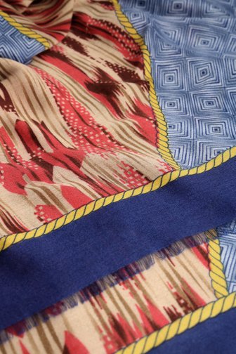 Voorkant van Blauwe sjaal met printmix door Liberty Island voor Dames