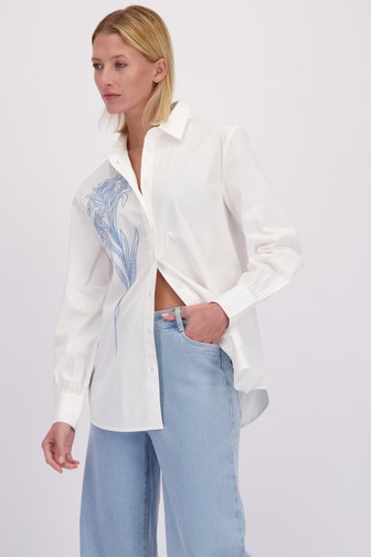 Le devant de Blouse blanche avec détail bleu clair de D'Auvry pour Femmes