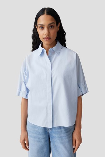 Le devant de Blouse bleu clair à manches courtes de Opus pour Femmes