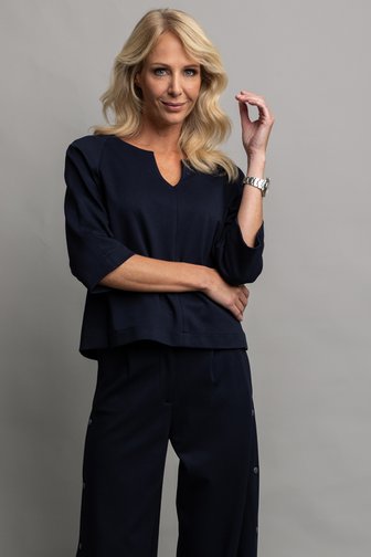 Le devant de Blouse bleu foncé à manches trois-quarts de AC by Annelien Coorevits pour Femmes